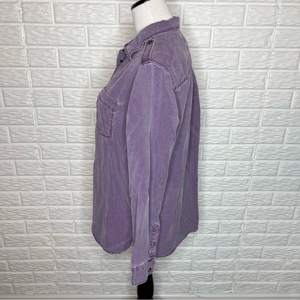 Express Lyocell Button Down - Picture 5 of 8